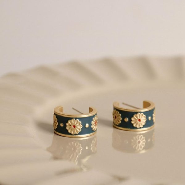 Flower Stud Earrings For Women Cute Vintage Flower Earrings on Sale - Image 2