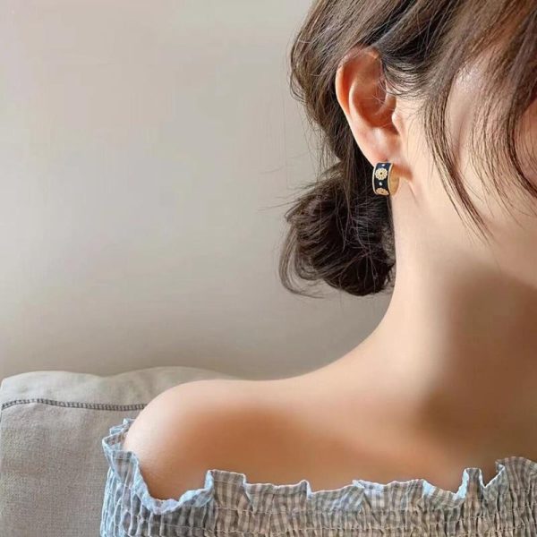 Flower Stud Earrings For Women Cute Vintage Flower Earrings on Sale - Image 3