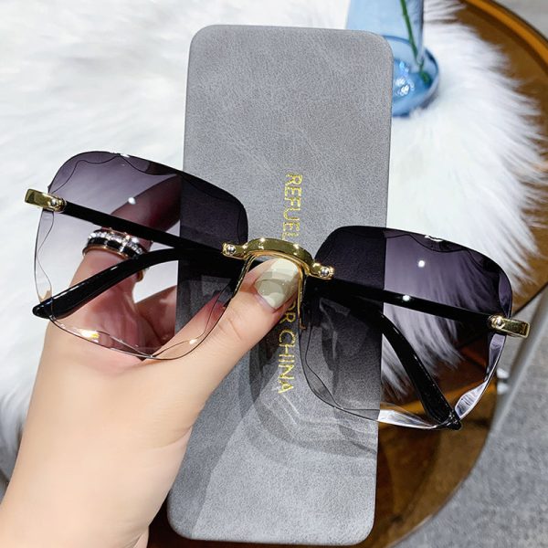 Classic Vintage Square Woman Gradient Mirror Frameless Sunglasses Online