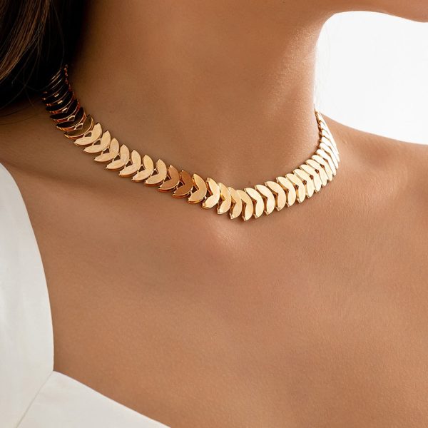 Trendy Gold Color Petals Shape Neck Chain Choker Necklace for Women Cheap - Image 2